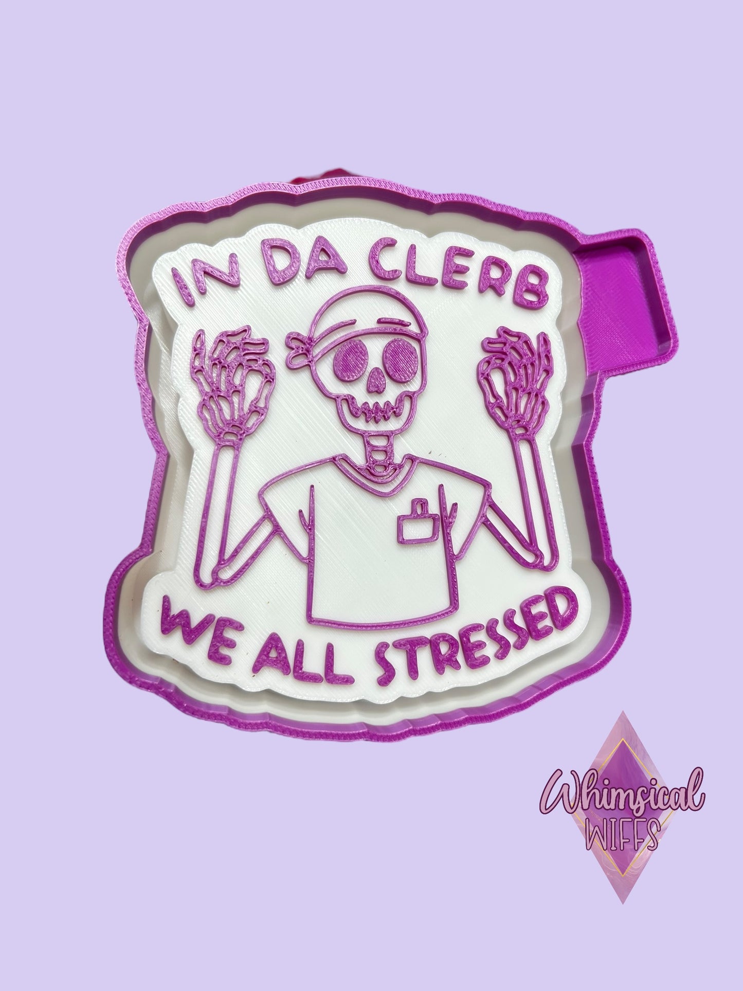 In da clerb, we all stressed Mold