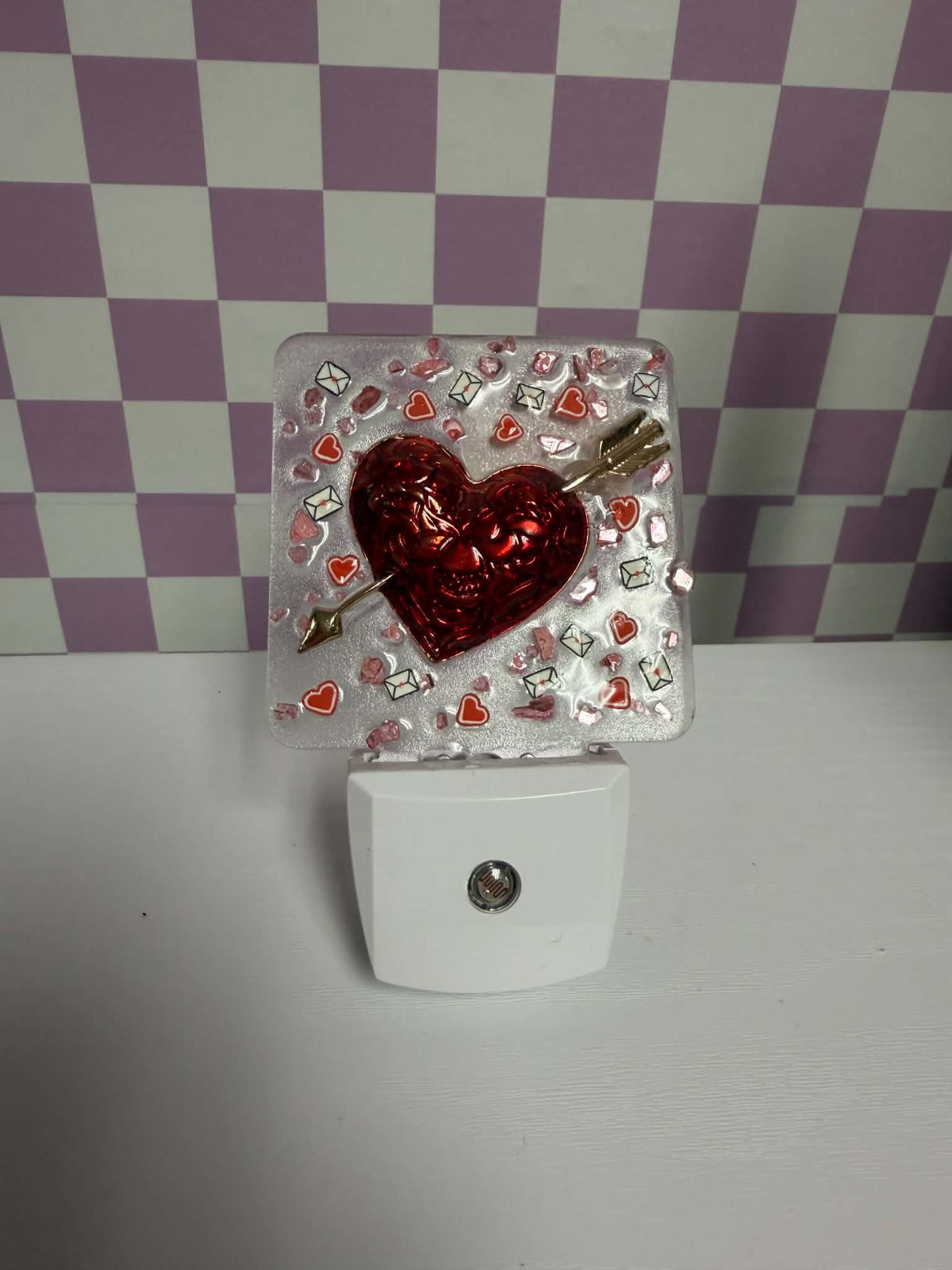 Heart and Arrow resin nightlight