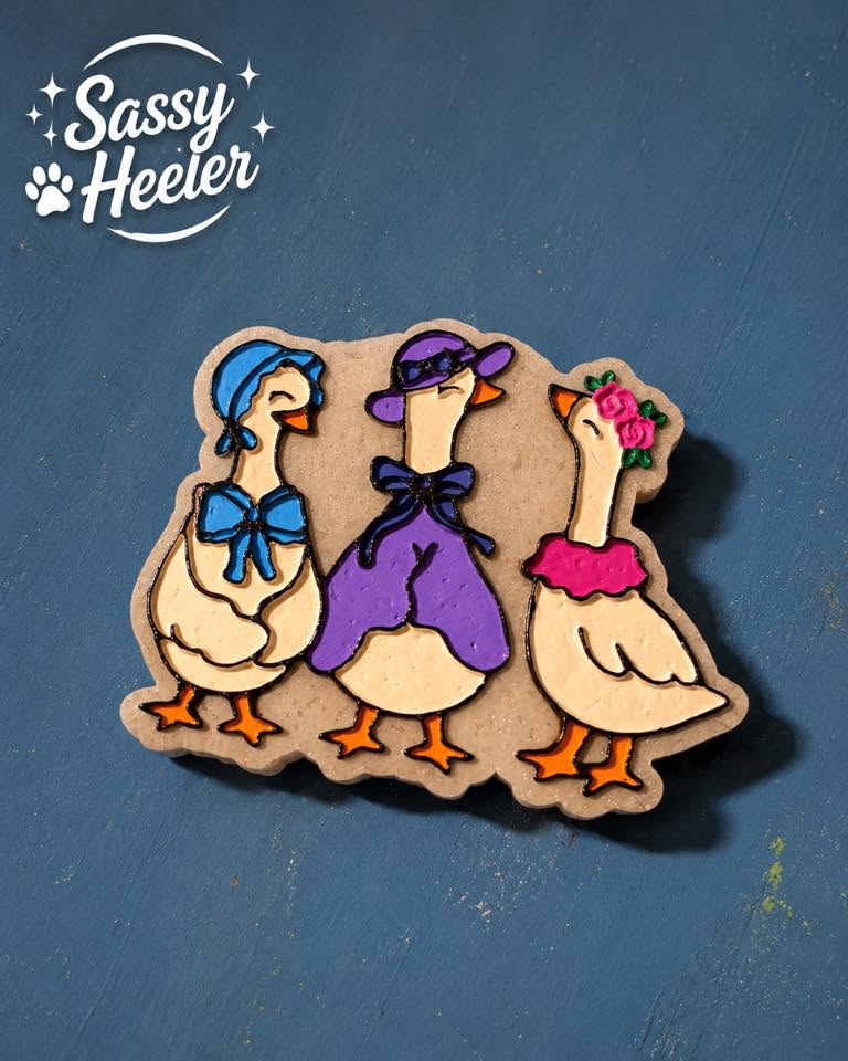 Decorated 3 Geese freshie example.