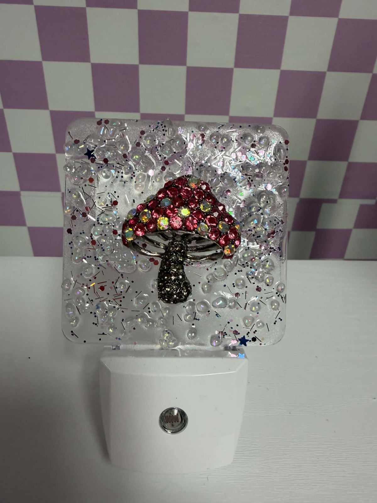 Mushroom resin nightlight