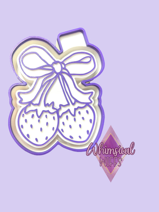 Strawberries With Bow Mold