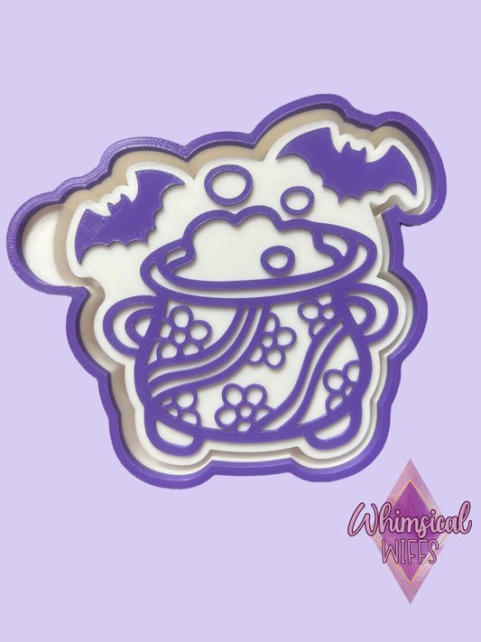 Groovy cauldron with Bats Mold