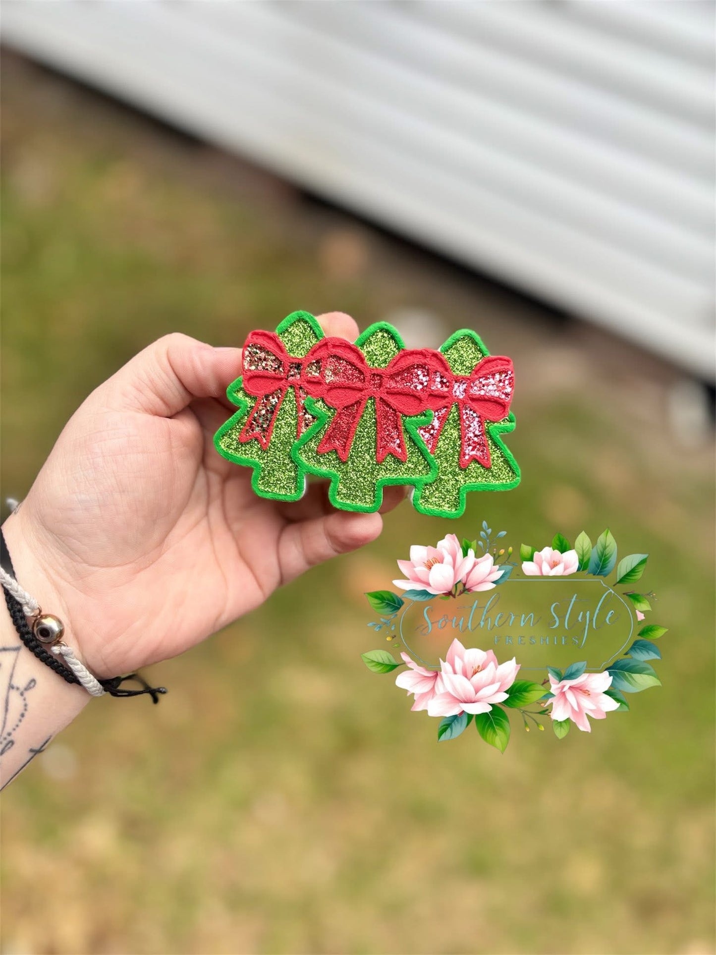 3 trees with Bows Mold