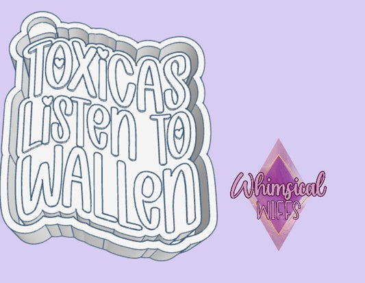 Toxicas listen to Wallen Mold
